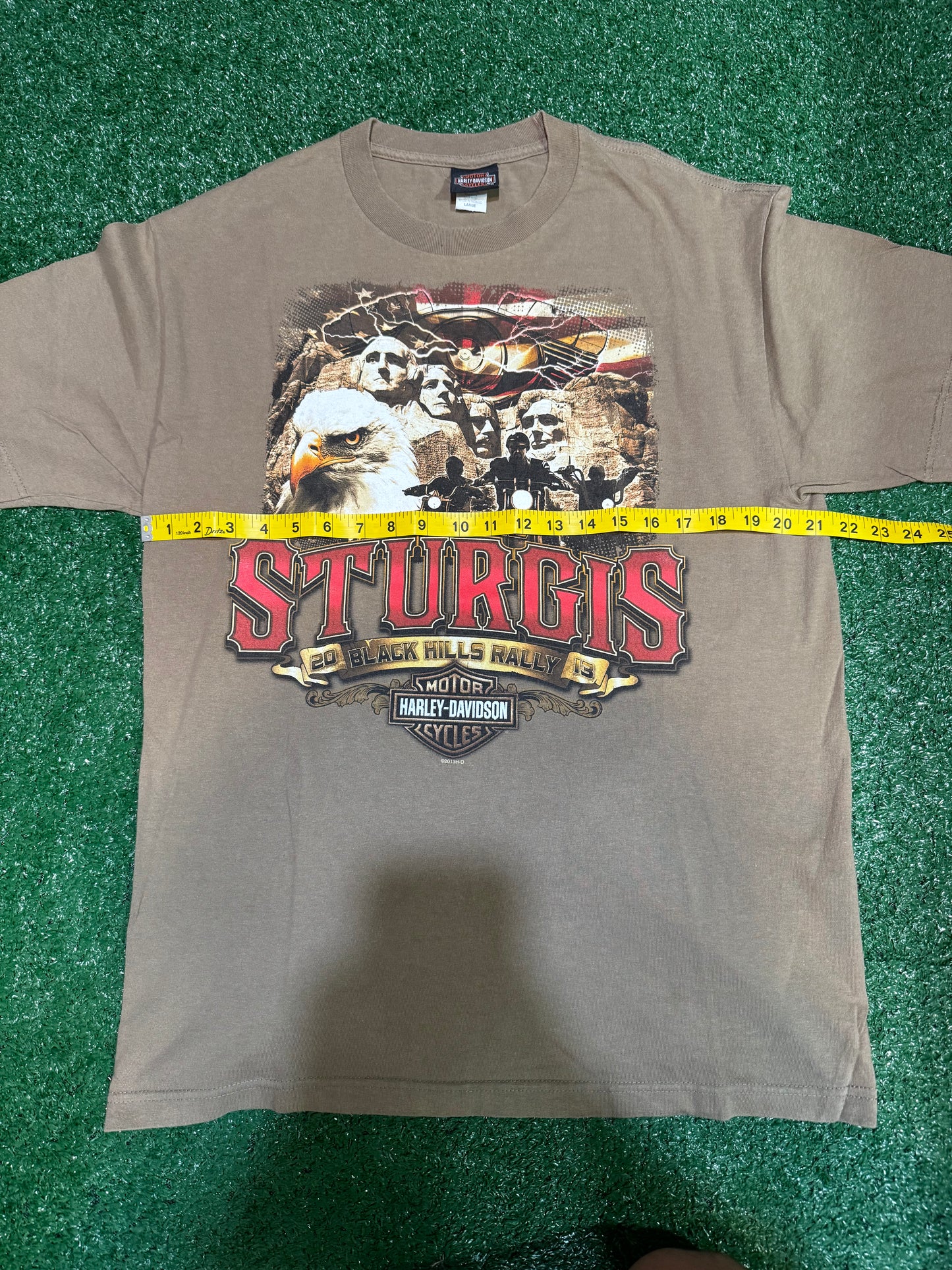 2013 Sturgis South Dakota Harley T-Shirt Size L