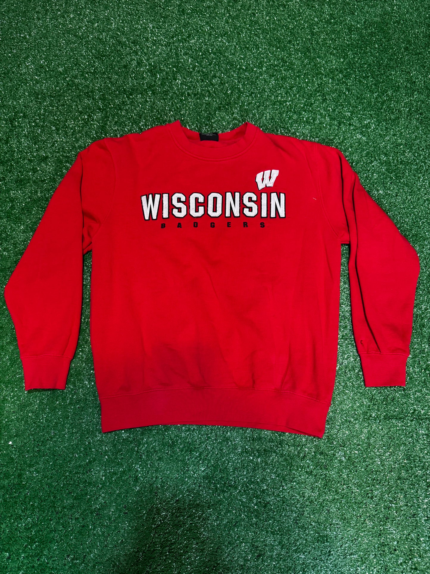 Vintage men’s University of Wisconsin crewneck Size M