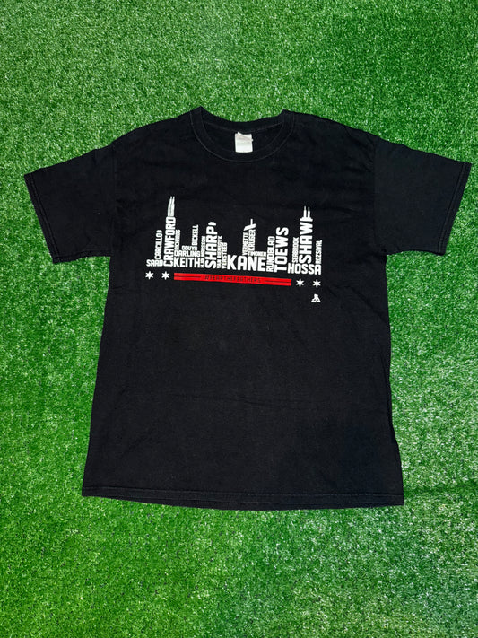 2010s Chicago Blackhawks Skyline T-Shirt Size L