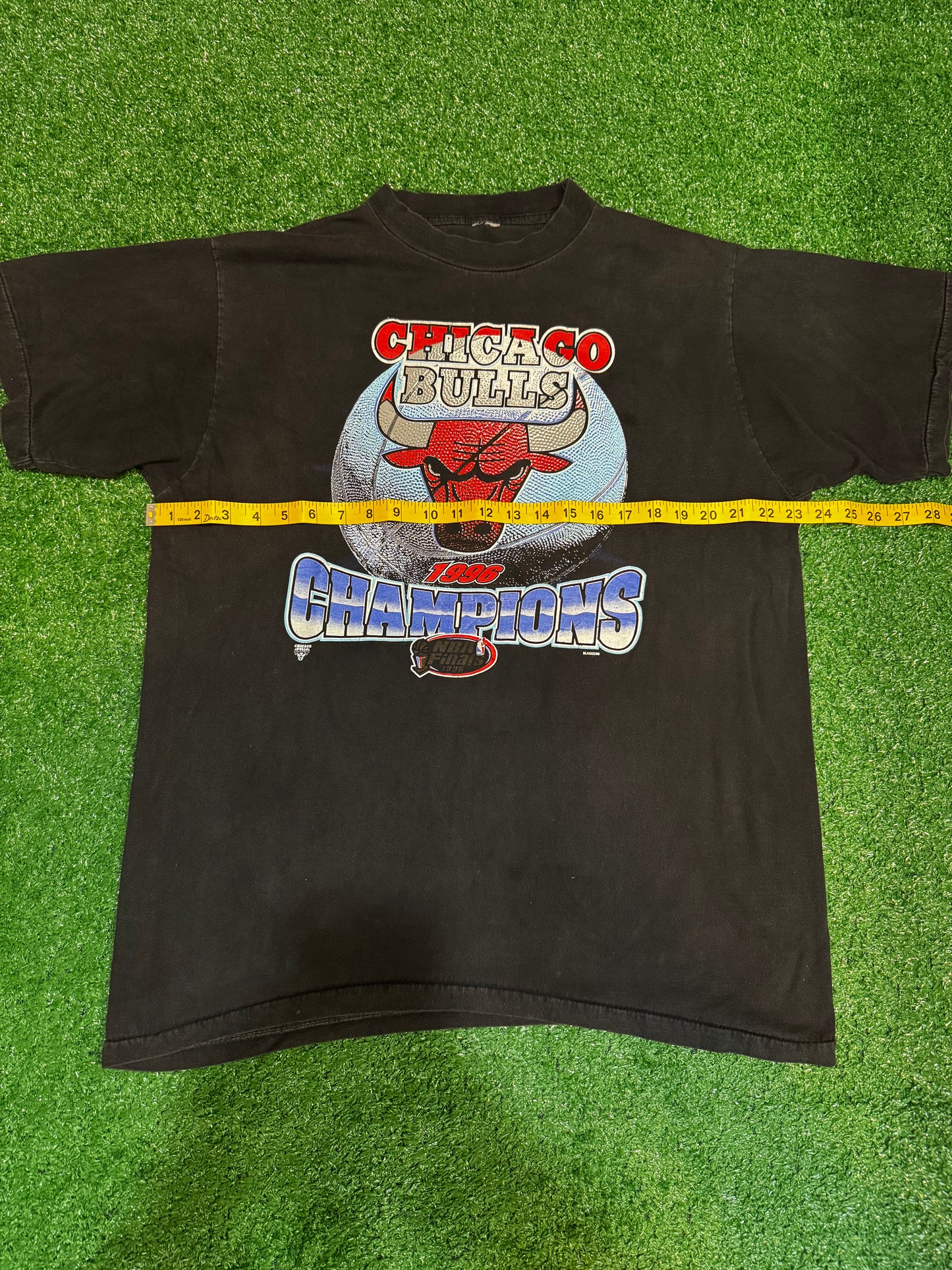 1996 Chicago Bulls Championship T-Shirt Size XL