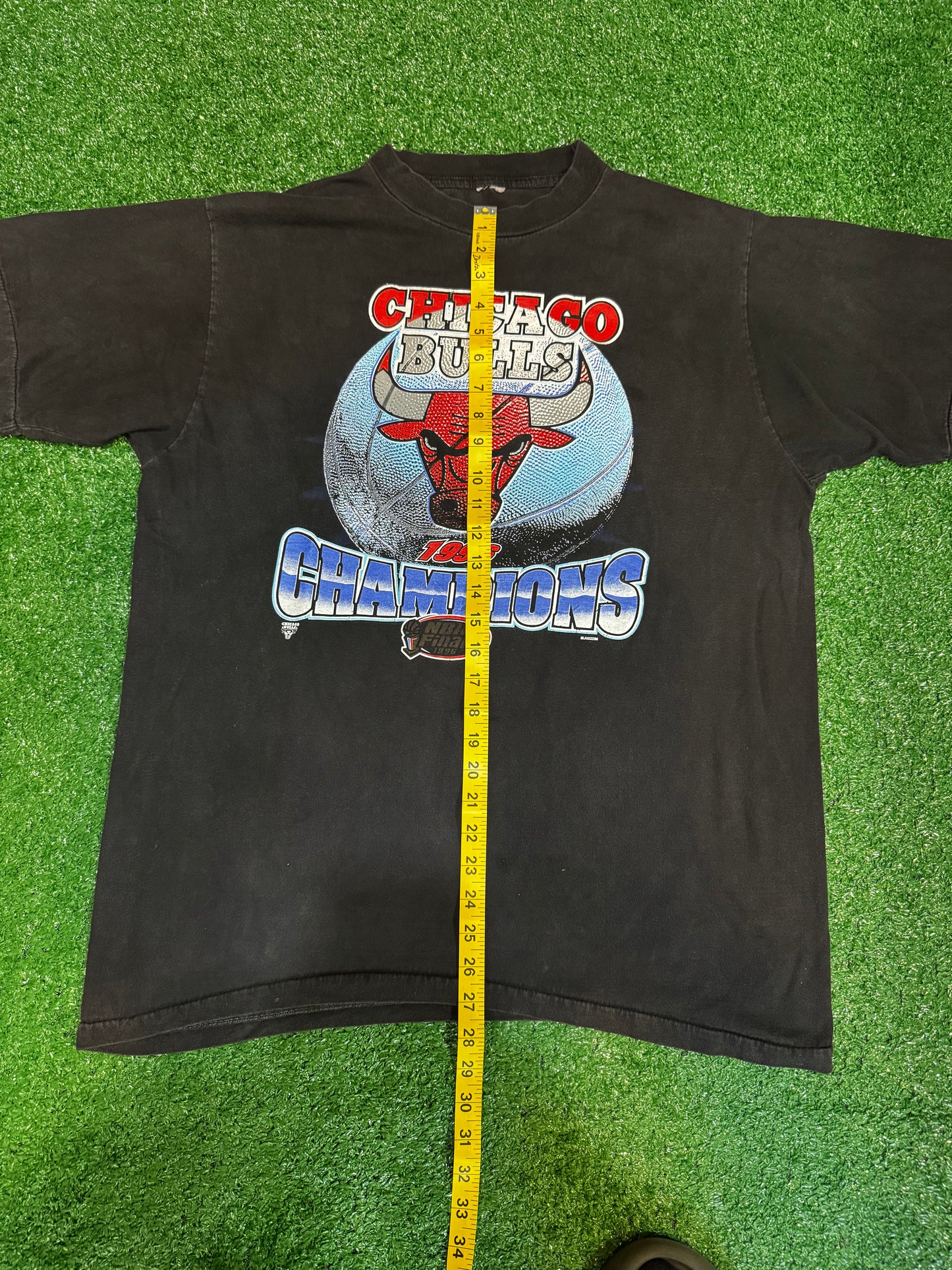 1996 Chicago Bulls Championship T-Shirt Size XL