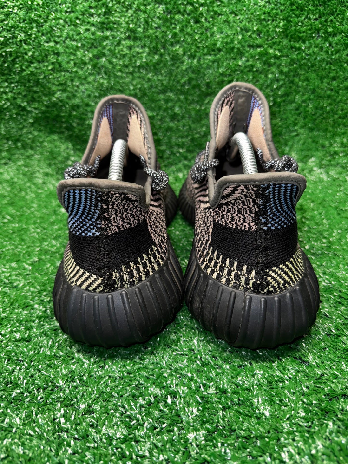 Adidas Yeezy 350 V2 "Yecheil" Size 8.5 No Box Used