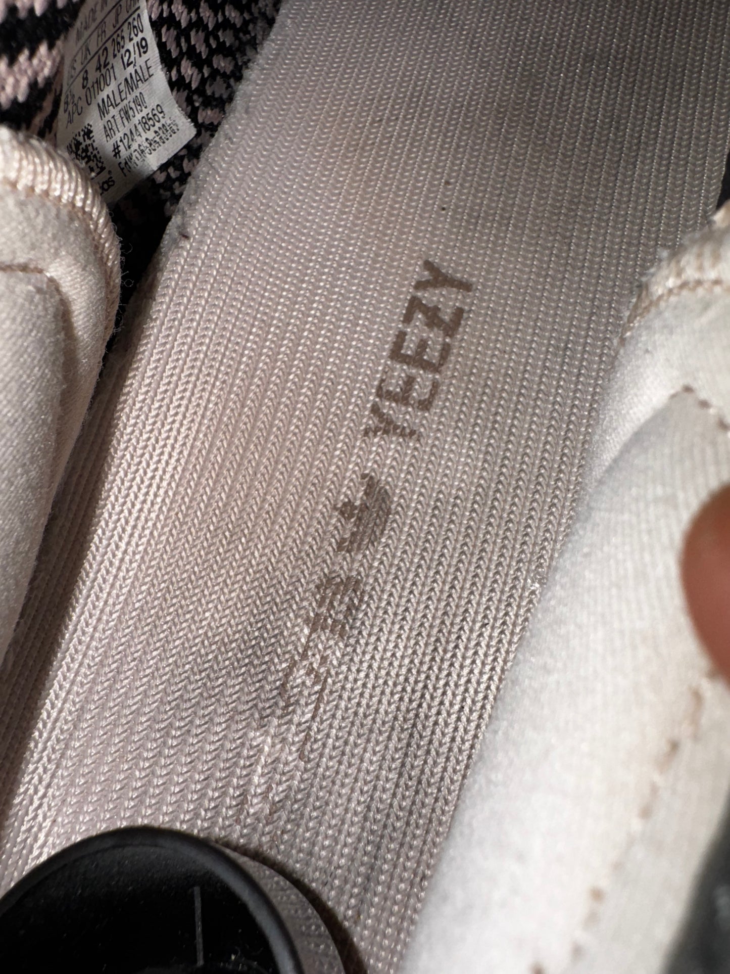 Adidas Yeezy 350 V2 "Yecheil" Size 8.5 No Box Used